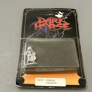 Dark Horse Teenage Mutant Ninja Turtles Pewter Miniatures Female Paladin Figure